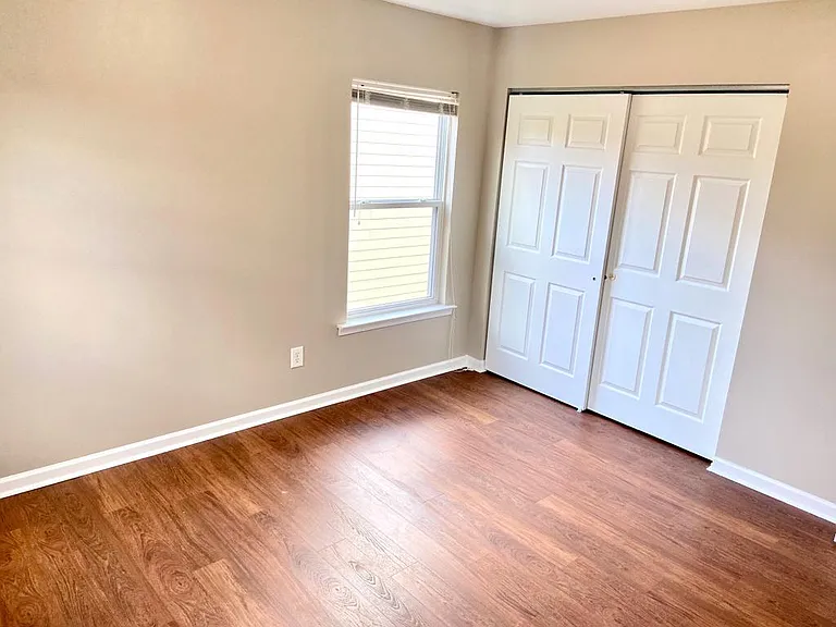 708 Hewespoint Ct — Photo 26