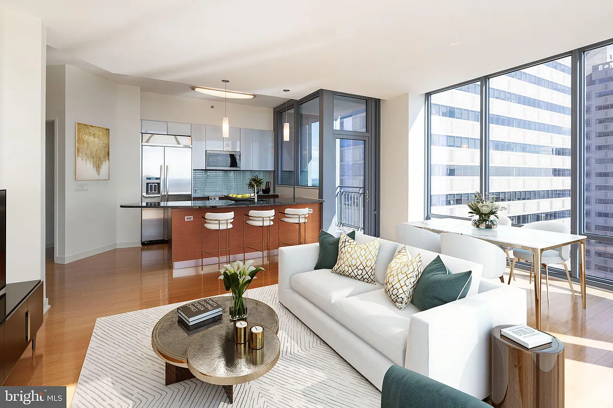 Building Photo - 2101 Market St #4205