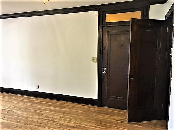 4th image of 231 Dayton Ave #0