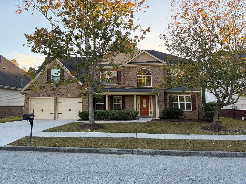 3931 Oak Field Dr