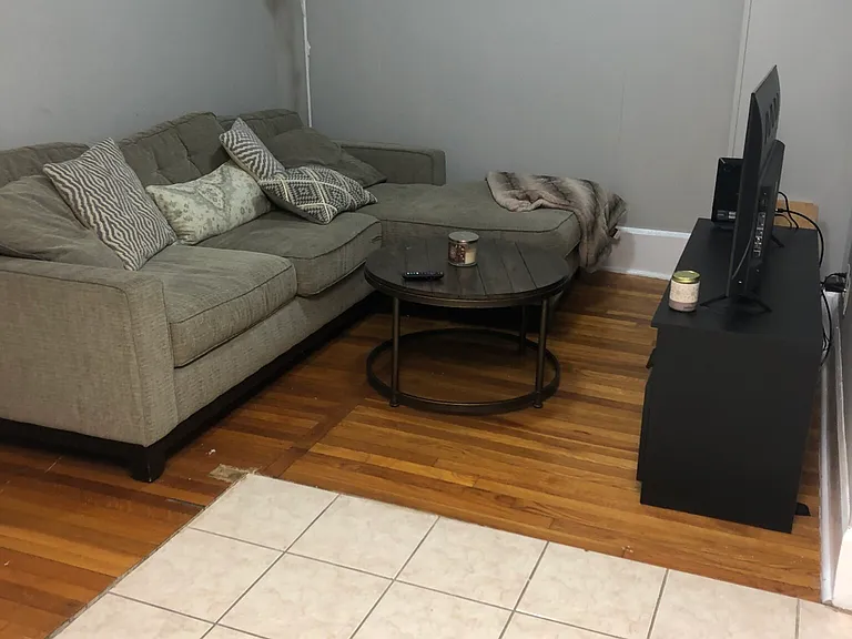 877 Beacon St #21 — Photo 1