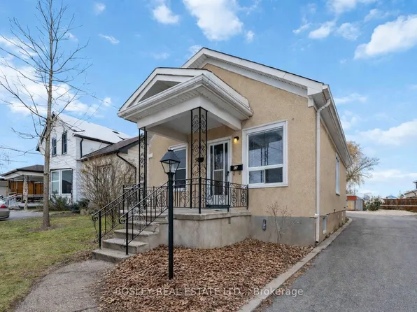 51 Queen St S, Thorold, ON L2V 3N2