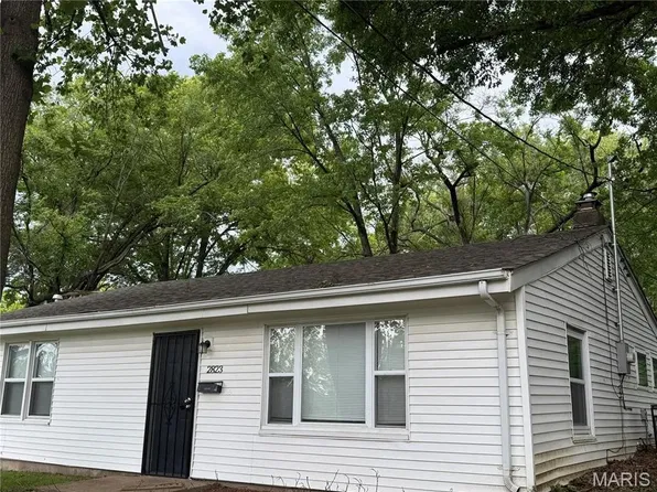 2823 Meadowlark Ave, Saint Louis, MO 63136