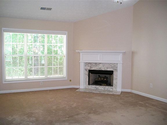 5th image of 2313 Carlton Chase Rd