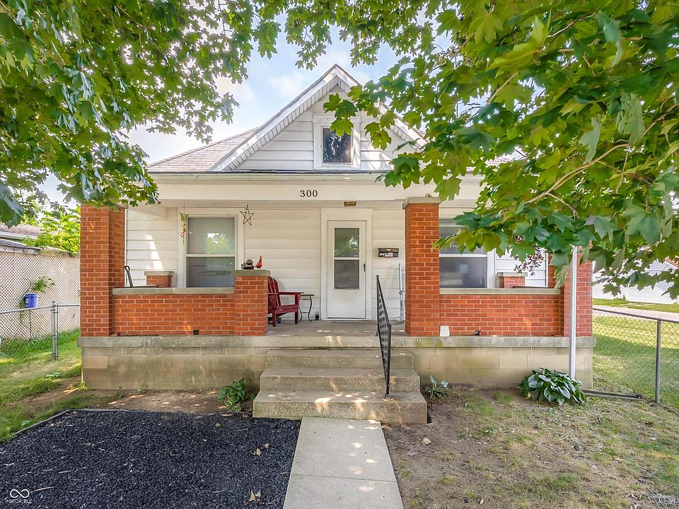 1st image of 300 Hege Ave