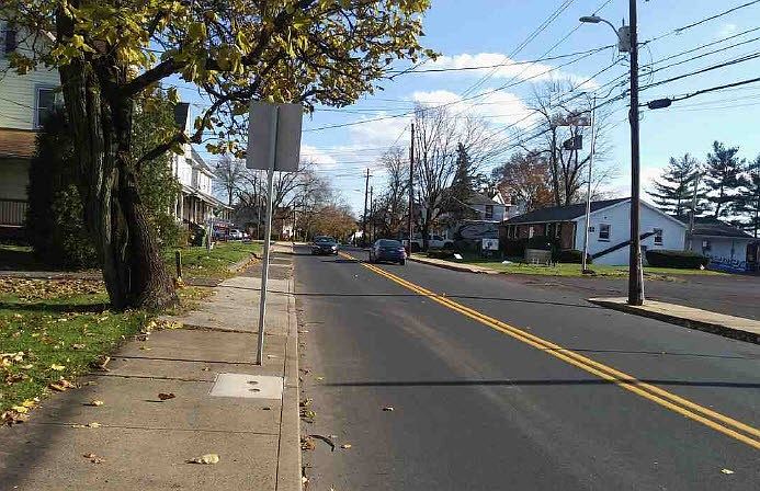 2nd image of 529 E Broad St