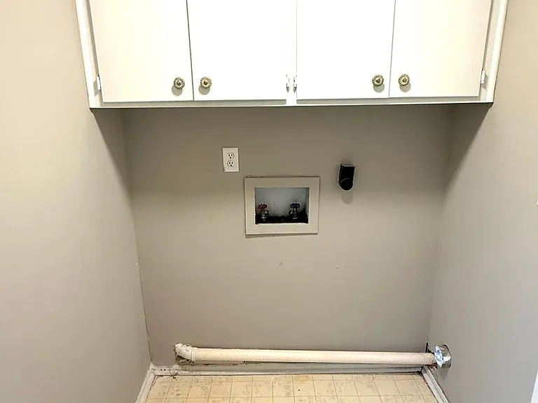 349 Harvard Rd — Photo 13