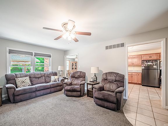 5th image of 8103 Pine Creek Dr
