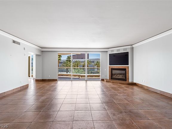 3rd image of 2857 Paradise Rd Unit 301