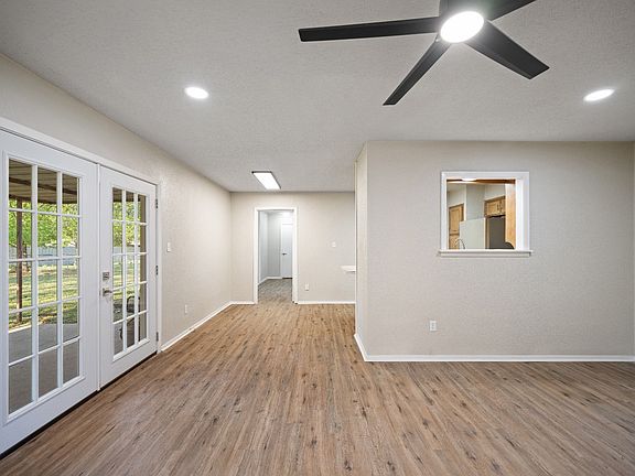 3rd image of 2100 SE 9th St