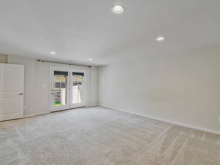 10711 Hinton Way — Photo 5