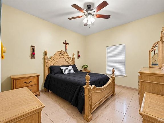 5th image of 3217 Sprague Rd #18