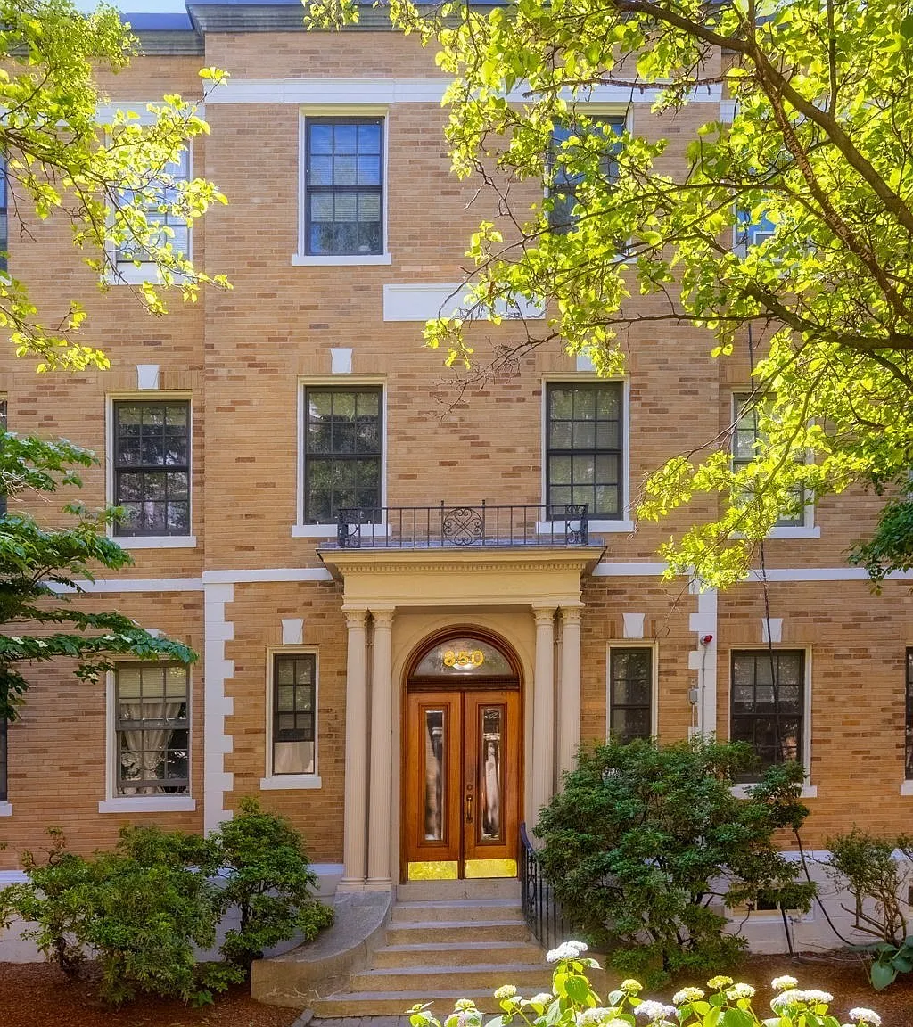 1 bed, 681 sqft, $3,000 — Photo 2