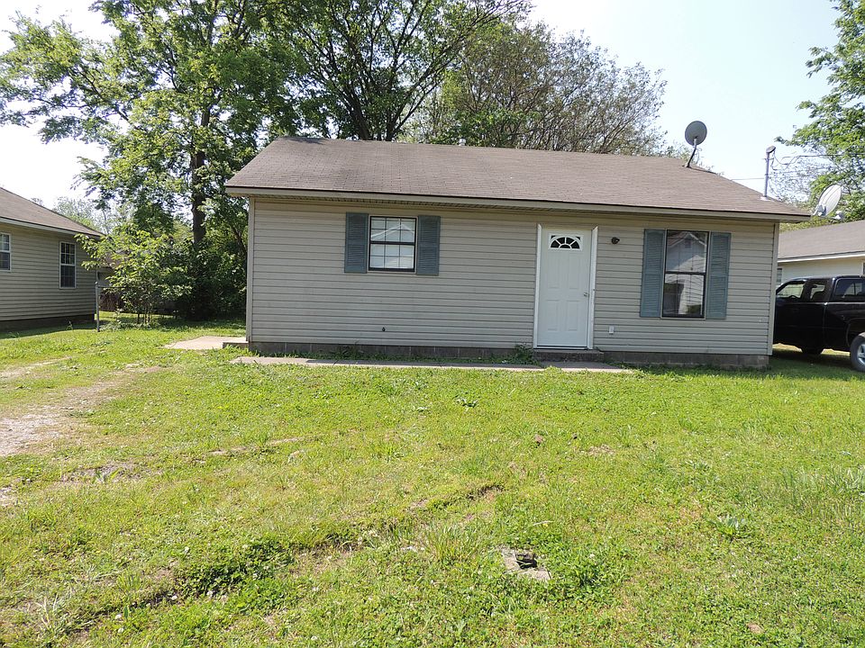 1st image of 1749 Schaffer St