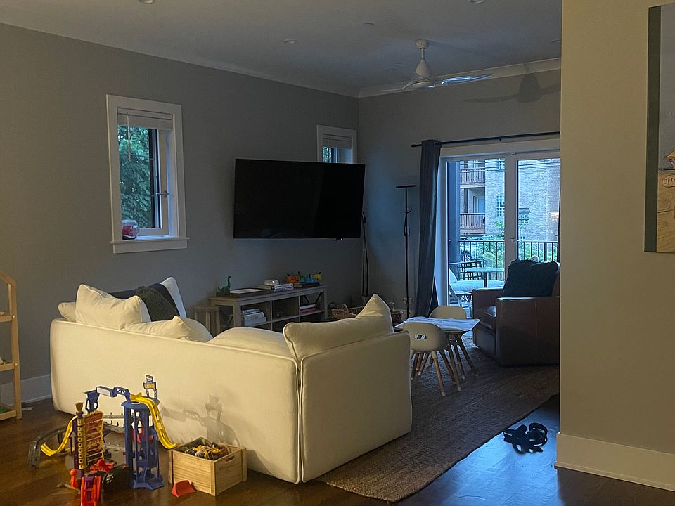 1st image of 4246 N Magnolia Ave #1S