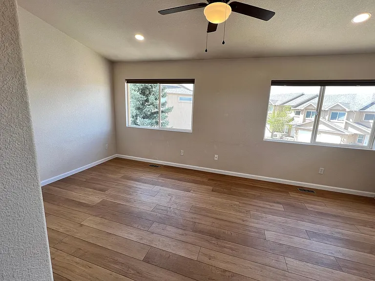 2070 Gonzaga Point — Photo 11