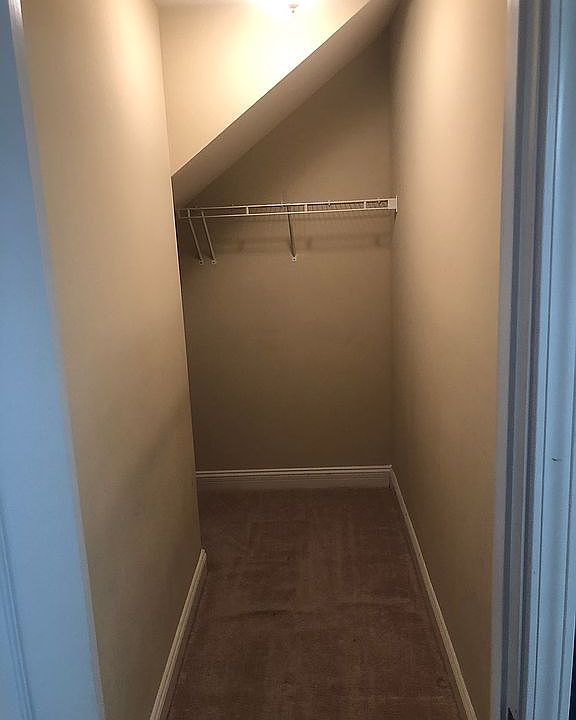 1st image of 99B Winterberry Ln