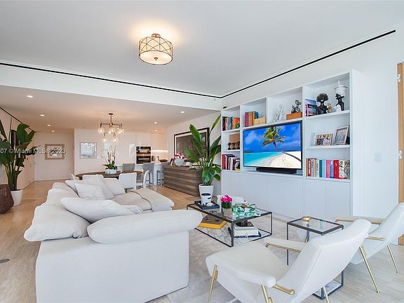 5th image of 9001 Collins Ave #S-910