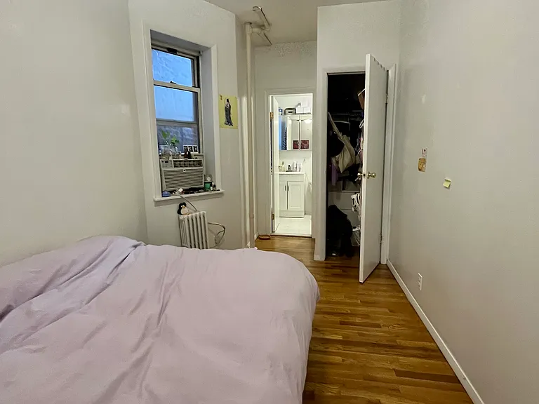 521 E 12th St #5 — Photo 9