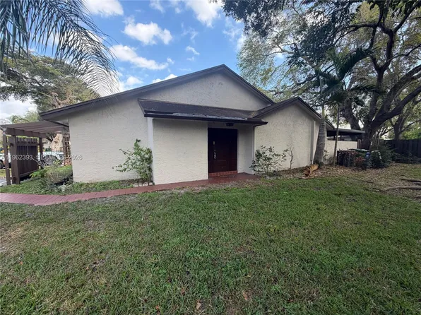 9850 NW 15th Ct #9850, Hollywood, FL 33024