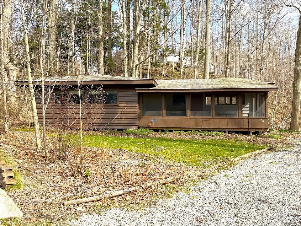 1st image of 13478 Old Lake Rd #22