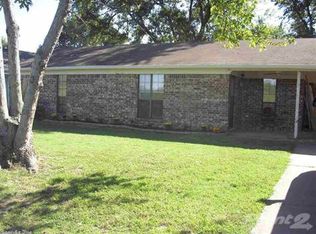 613 Ketchum St, Lonoke, AR 72086