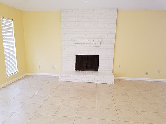 5th image of 7418 Mesones Dr