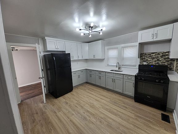 2nd image of 31 Lake Ave #2