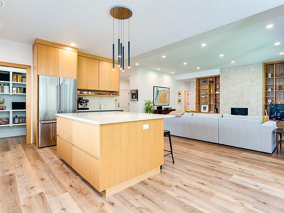 4th image of 4510 SE 17th Ct