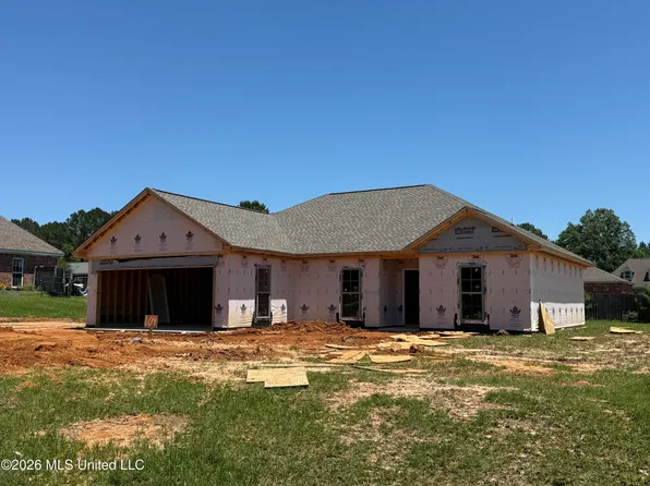 104 Chessie Ln, Carthage, MS 39051