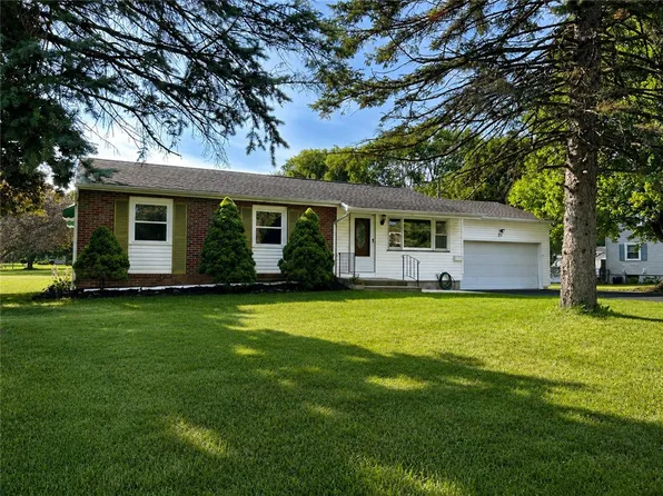 21 Emeralda Rd, Rochester, NY 14624