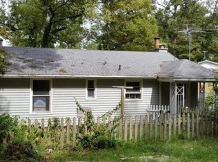 2341 S Lakeshore Dr, Pacific, MO 63069