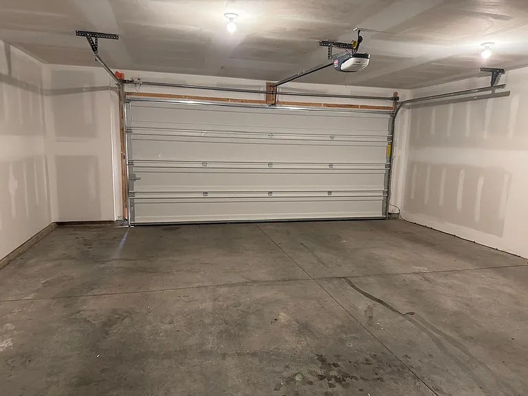 3088 Egreton Rd — Photo 22