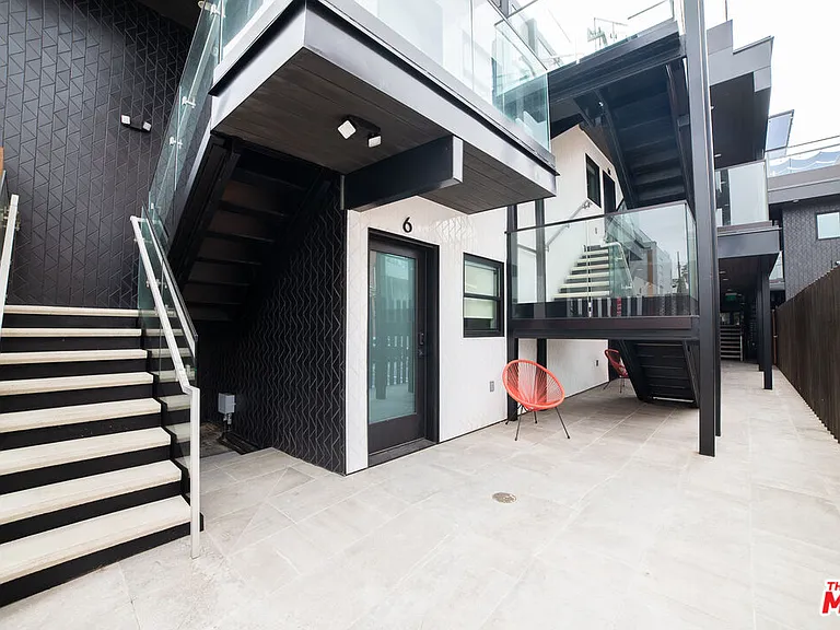 14 Brooks Ave #8 — Photo 11