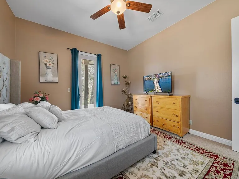 18087 Newview Dr — Photo 8