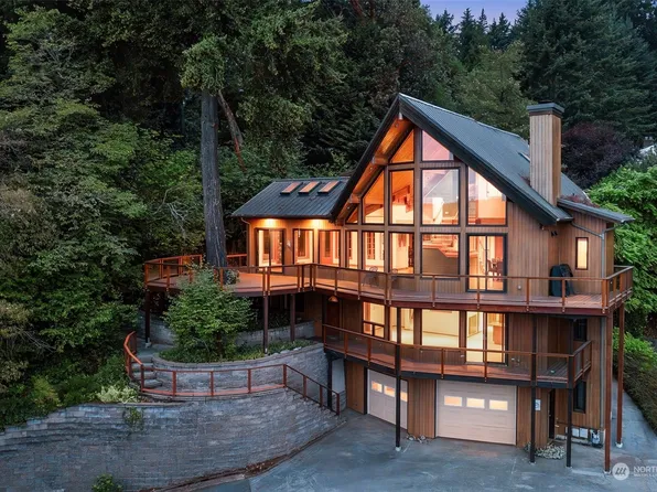 17385 Sylvester Road SW, Burien, WA 98166