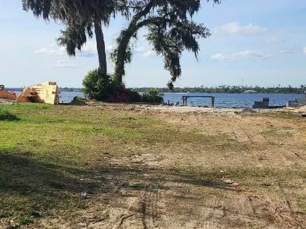 1326 Country Club Dr, Lynn Haven, FL 32444
