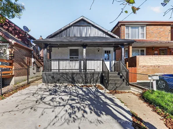 47 Laurel Ave, Toronto, ON M1K 3J4