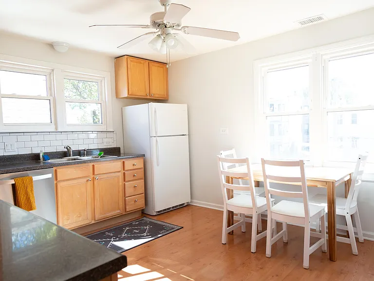 Sunny eat-in kitchen