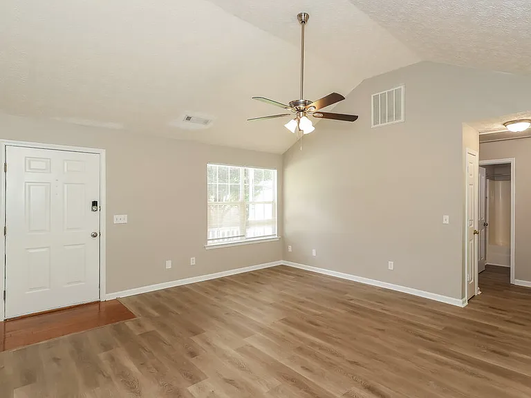 2 Ruby Ct — Photo 5