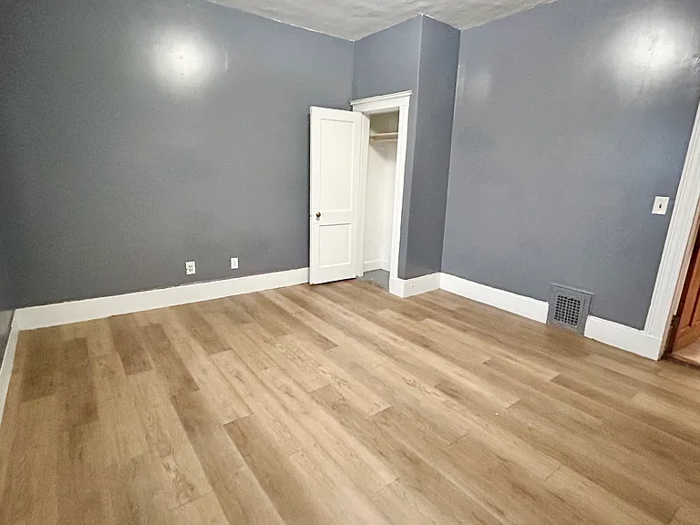 99 Essex St #3 — Photo 10