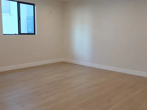 1070 Masselin Ave, Los Angeles, CA
