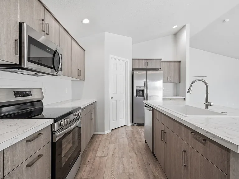 406 Hildago Way — Photo 31