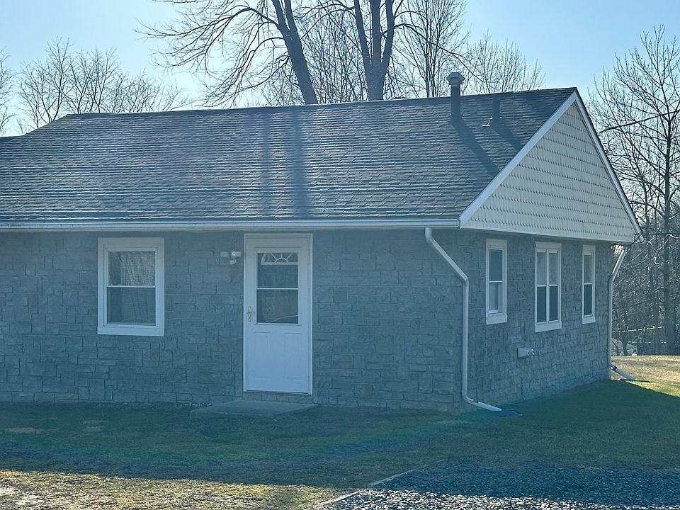 1st image of 4233 Summerville Way #1