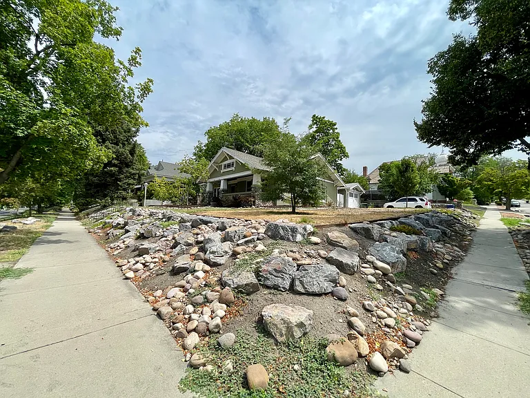 502 N 200 W — Photo 2