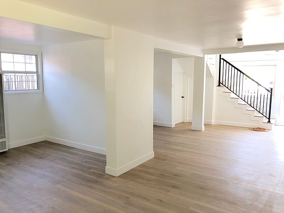 3rd image of 547 W Belmont St APT B