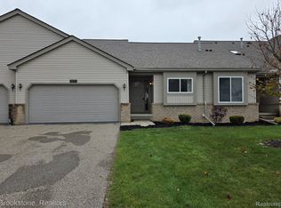 22003 Wilson St, Grand Blanc, MI 48439