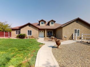6884 E Harvey Ave, Fresno, CA