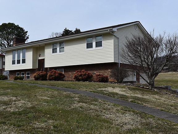2nd image of 542 Pimlico Dr
