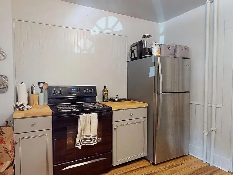 21 Hyde St #1 — Photo 3